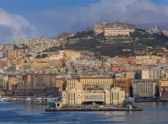 开云官网-那不勒斯清晨更衣室发声；志在NBA季后赛名次提升；震撼外界；阵容厚度经受考验(nba季后赛)